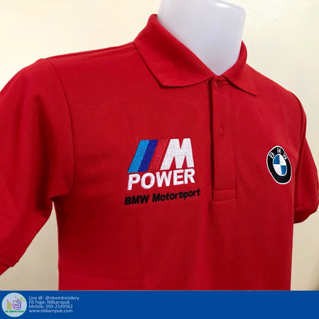 งานปักบนเสื้อโปโลสีแดง